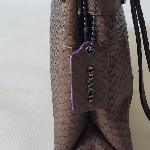 Coach Vintage Large Borough Python Embossed Leather Wristlet Clutch Zip Preppy - Picture 6 of 12